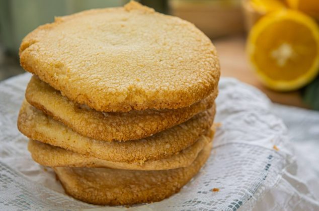 Deliciosos y Tradicionales Polvorones de Naranja