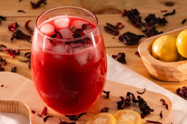 Receta de agua de jamaica con guayaba ¡En 4 pasos!