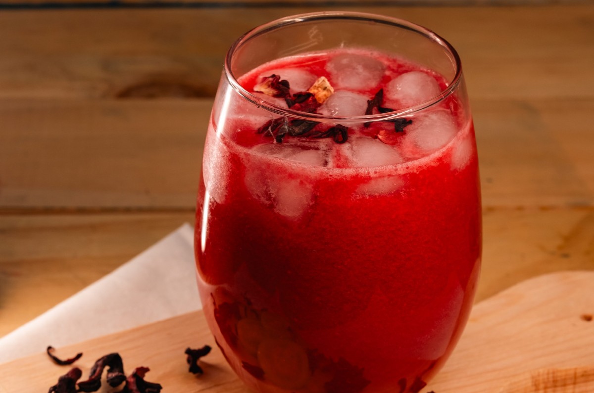 agua de jamaica y guayaba 