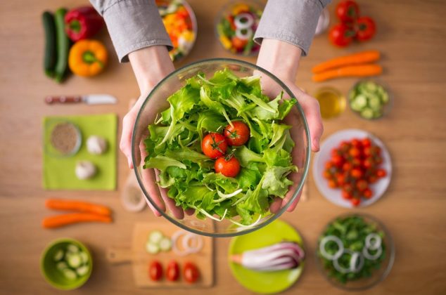 Los alimentos que pueden bajar el cortisol naturalmente