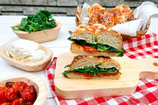 Bagel a la italiana en freidora de aire