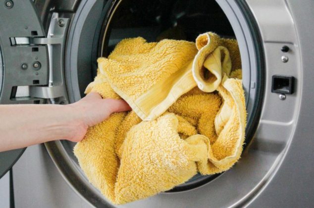 7 trucos secretos para lograr toallas suaves y esponjosas (tras cada lavado)