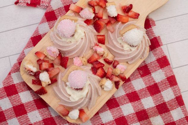 Gelatina con galletas sponch: Muy deliciosa y fácil de hacer