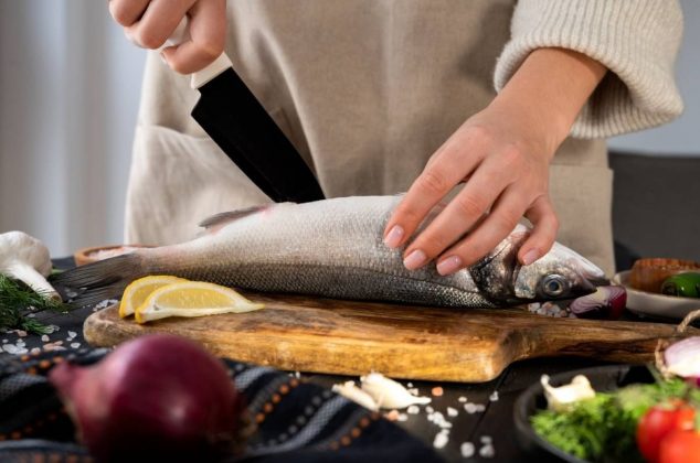El método sencillo para quitar las espinas del pescado