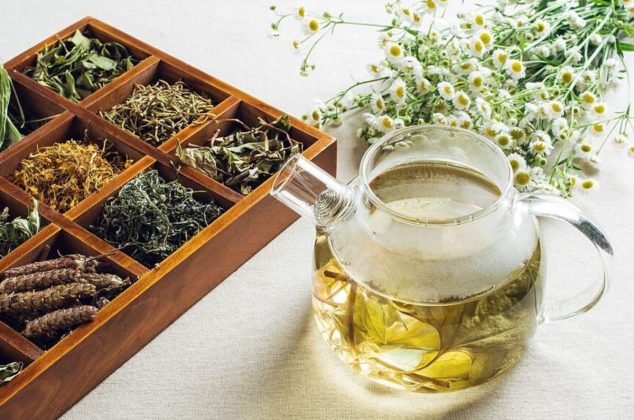 5 recetas de tés de hojas de árboles frutales y sus beneficios