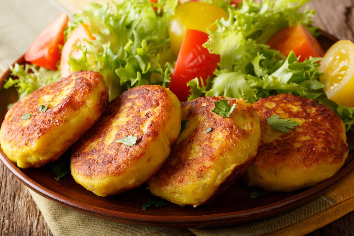 Tortitas de papa con queso y jamón