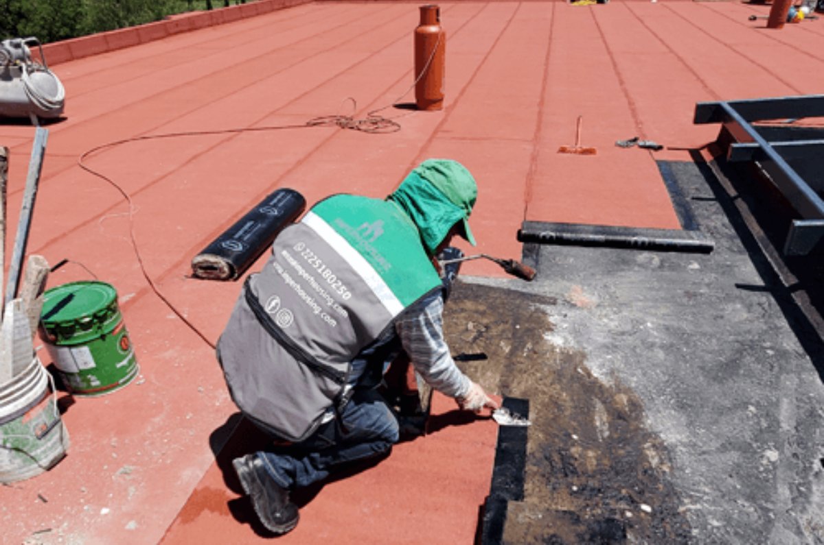 la forma correcta de aplicar impermeabilizante en el techo de la casa