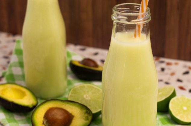 Limonada de aguacate, el secreto más nutritivo y delicioso