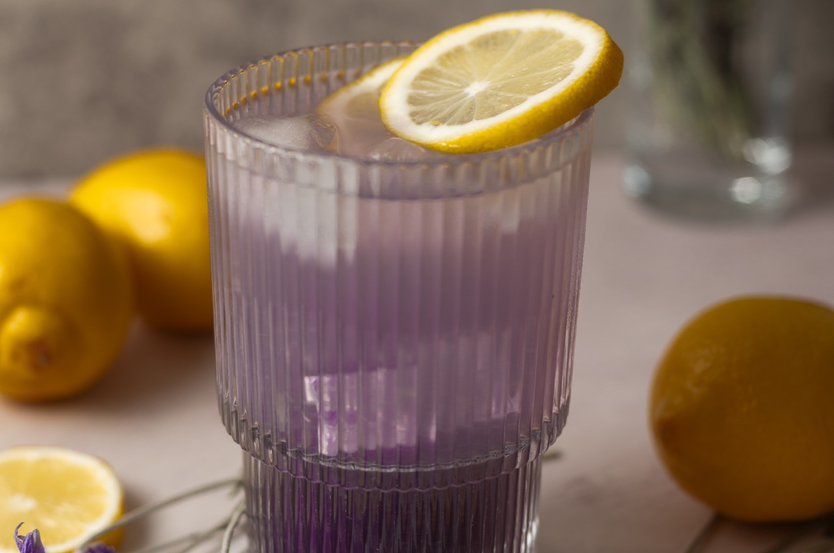 Receta de limonada de lavanda ¡En 3 sencillos pasos! 
