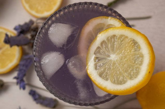 La bebida del verano, limonada de lavanda casera