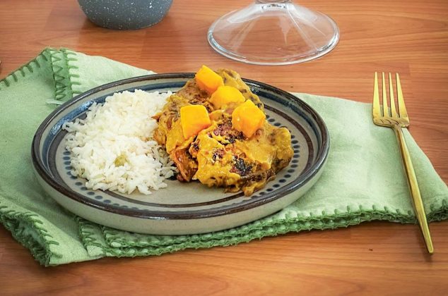 Cómo hacer muslos de pollo en salsa de mango, receta fácil