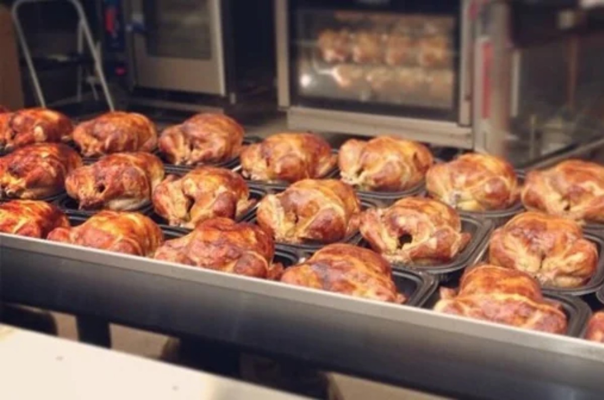 por qué los pollos rostizados son más baratos