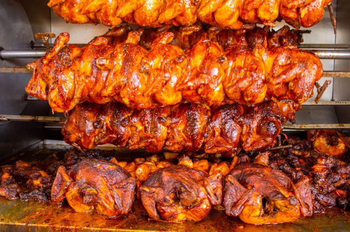 por qué los pollos rostizados son más baratos