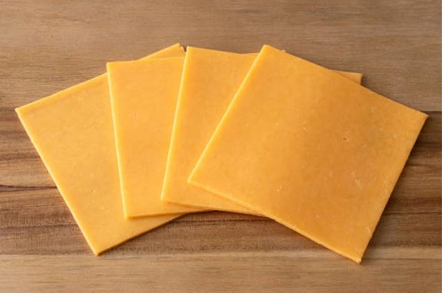 ¡Queso amarillo de calidad por solo 10 pesos en Tiendas 3B! Profeco lo respalda