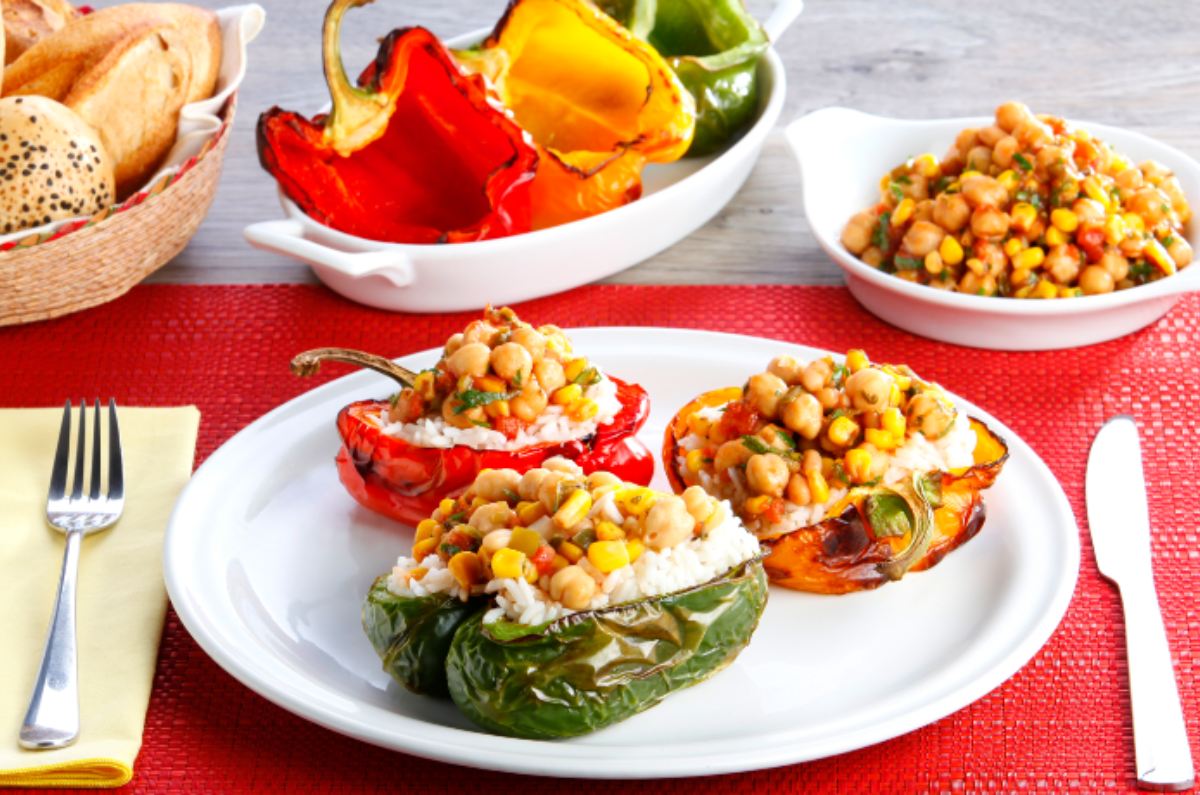 Receta de Pimientos rellenos de arroz y garbanzos recetas para consentir a mamá