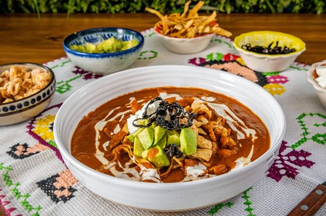 Receta de Sopa de Tortilla, comida tradicional mexicana con el sazón de mamá | Foto Cocina Vital