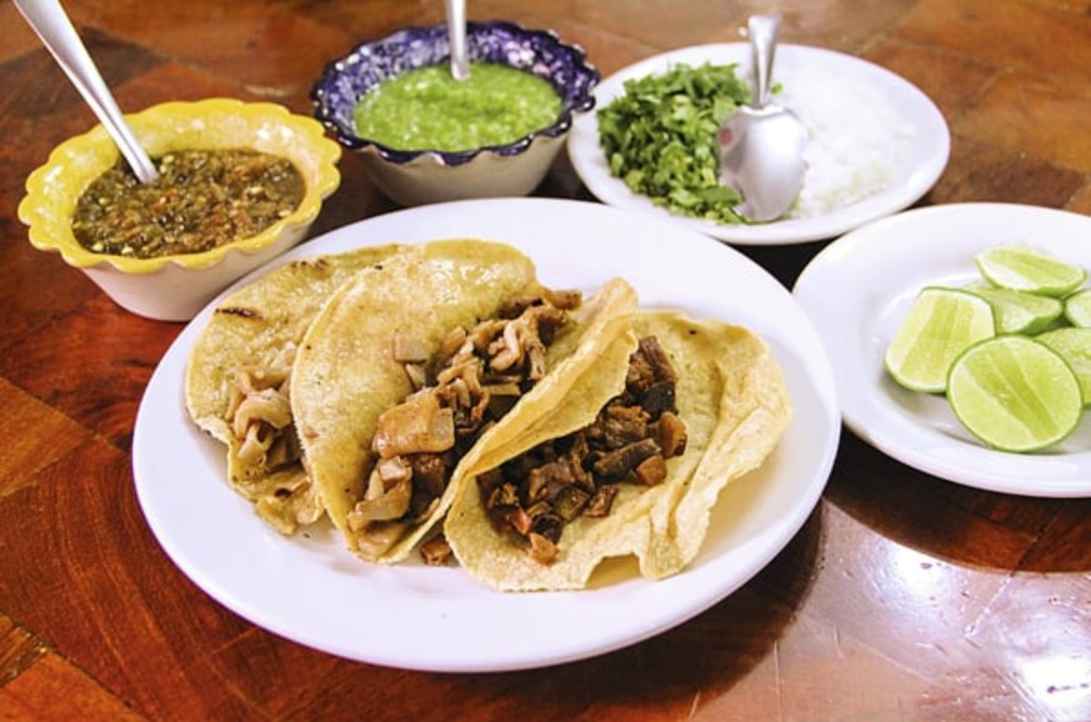 Esto le pasa a tu cuerpo si comes tacos de tripa (muy seguido)