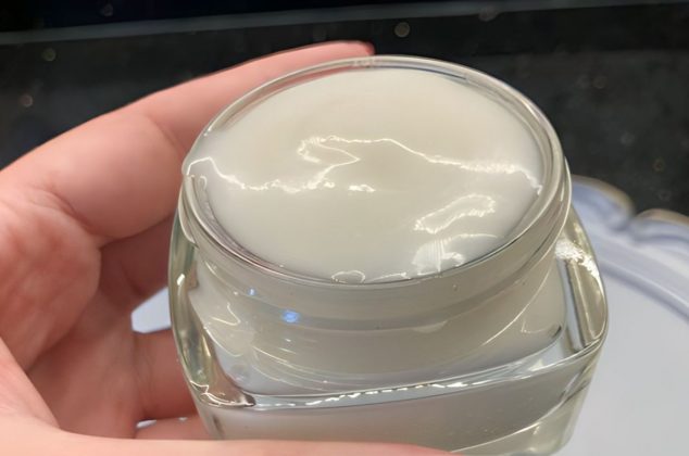 Esta crema facial casera deja tu piel blanca y sin arrugas ¡Solo necesitas 3 ingredientes!