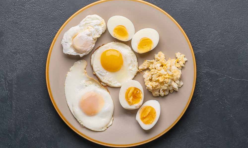 Desayunar huevos engorda