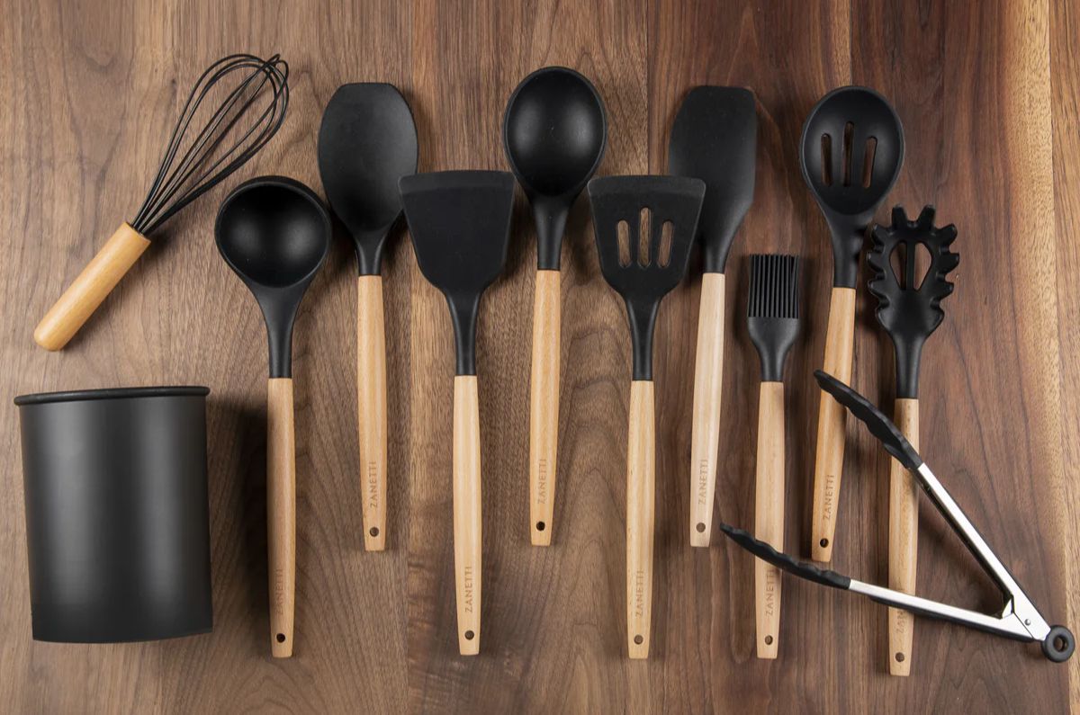 Los 8 espátulas de cocina que todos necesitan para optimizar tiempo al cocinar