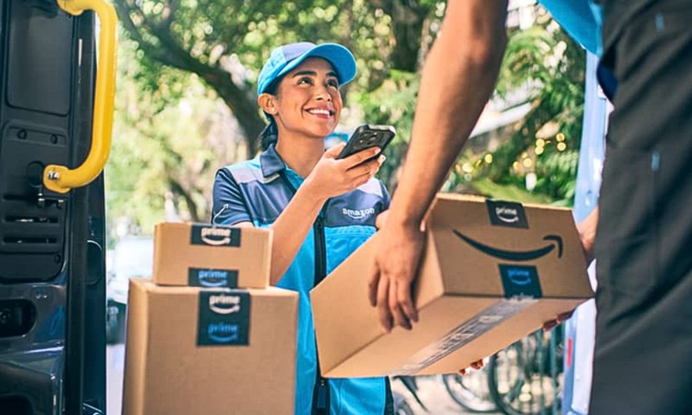 Los repartidores están obligados a subir los paquetes México