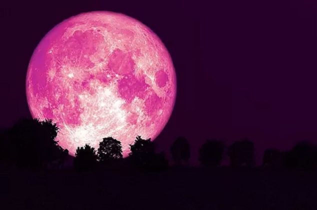 Luna de Fresa 2025: Los rituales que puedes hacer con ingredientes caseros para atraer la abundancia