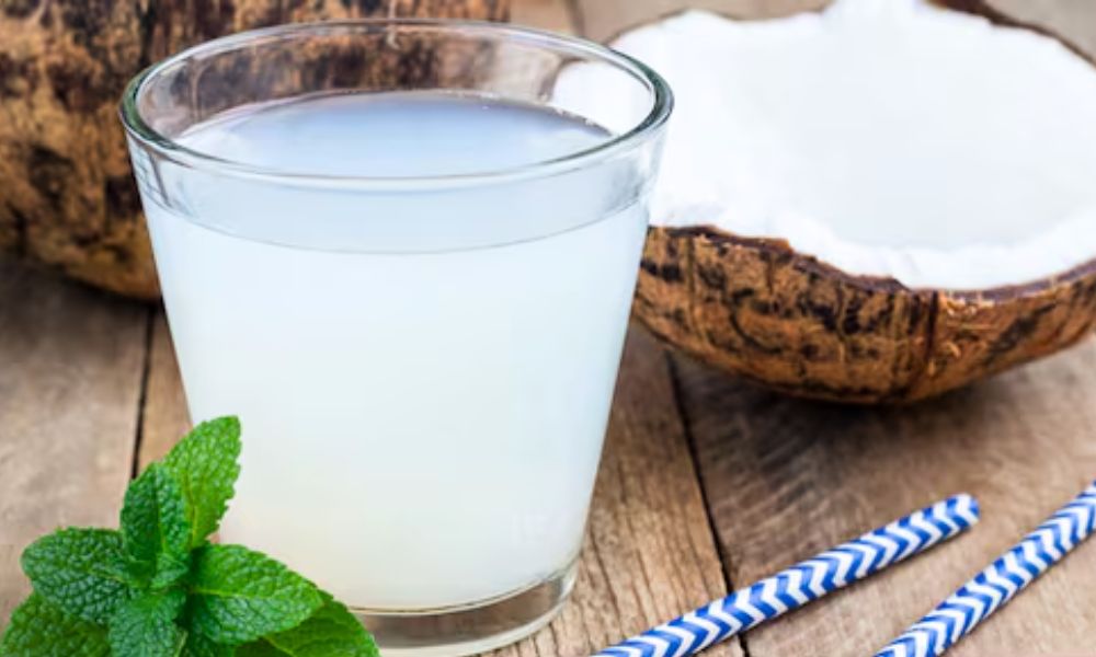 Para qué sirve el agua de coco
