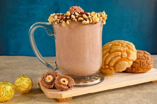 Receta fácil de atole de chocolate ferrero rocher