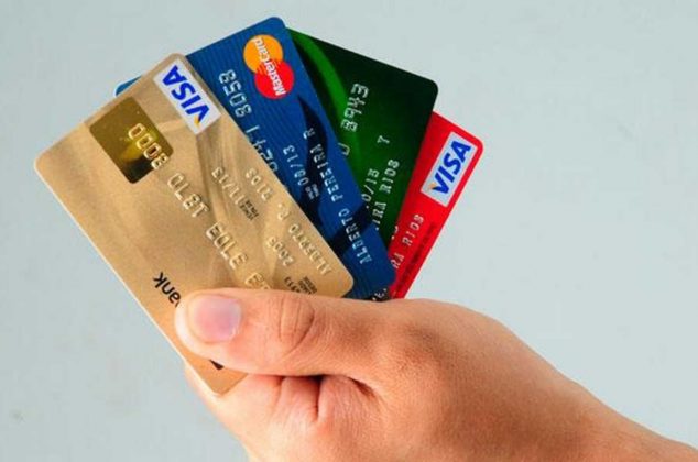 Si tienes tarjeta de crédito de BBVA, Inbursa y Banco Azteca, la Condusef alerta sobre esta situación