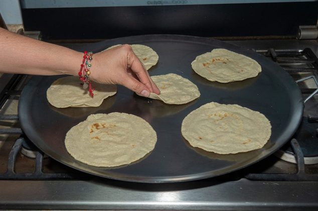 5 errores comunes al usar un comal: Evita que tus tortillas se arruinen