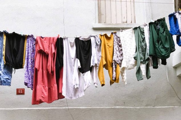 Esta es la multa que pueden aplicarte por tender la ropa en el exterior de tu casa: ¿En qué lugares aplica?