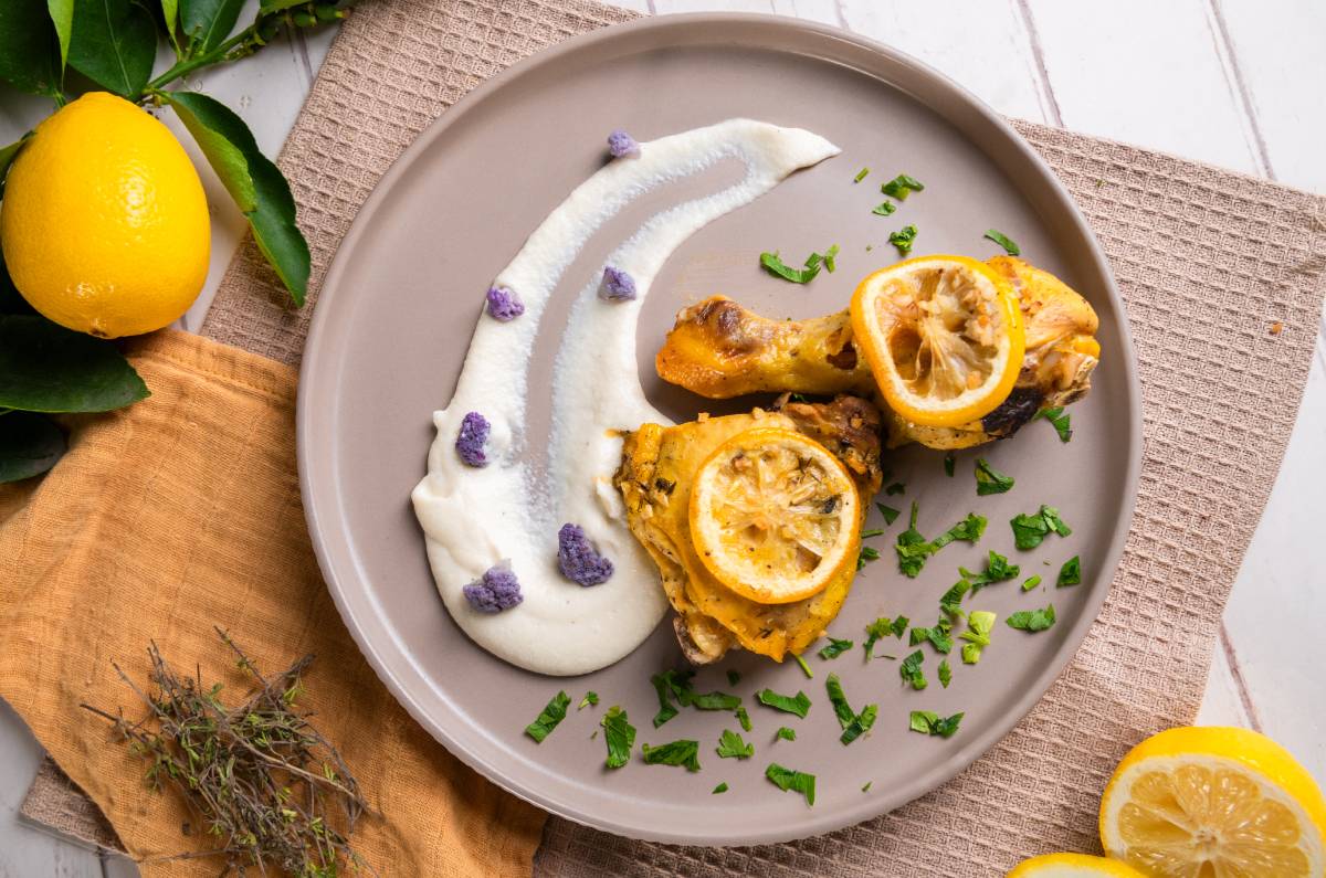 Pollo al limón con puré de coliflor