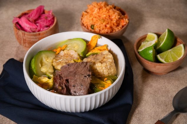Receta de caldo de res a la milpa ¡En 30 minutos!