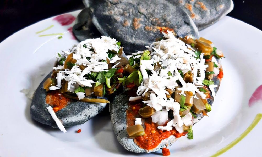 Acompañar tlacoyos
