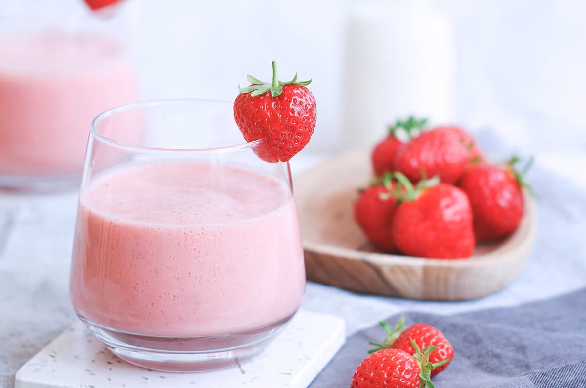 Agua de fresas con crema