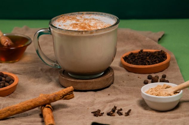 Aprende a preparar chai latte cremoso paso a paso
