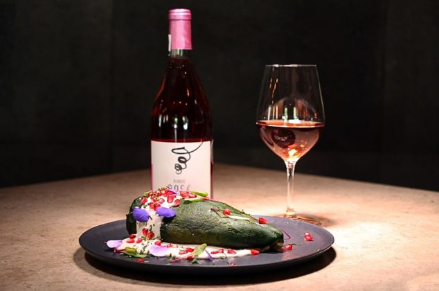 ¿Prepararás chiles en nogada? Estas son las bebidas ideales para acompañarlos y realzar su sabor