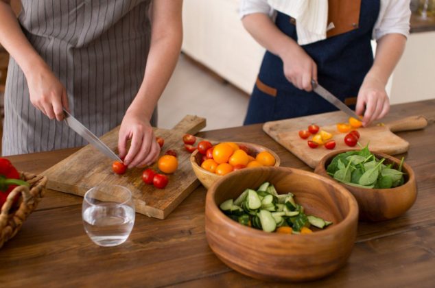 ¿Cansado de cocinar siempre lo mismo? Renueva tu recetario con un curso de cocina