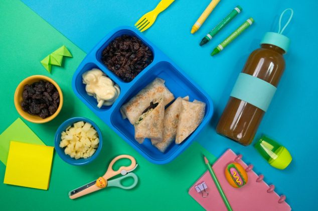 Lunch box especial con burritos, queso gouda y pasitas