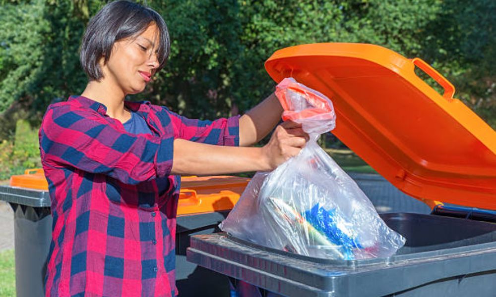 Tirar la basura en su lugar