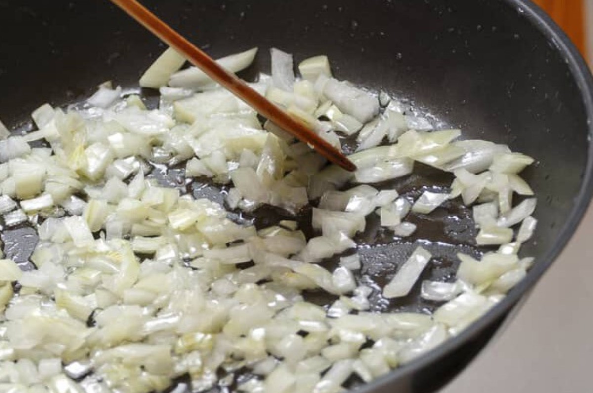 cómo freír cebolla rápidamente