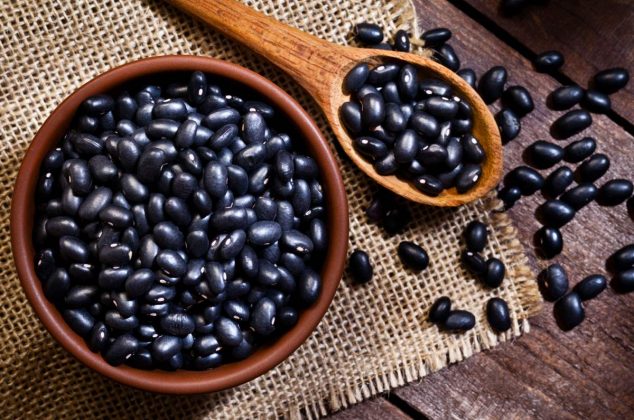 Por estas razones secretas debes comer frijoles negros con más frecuencia