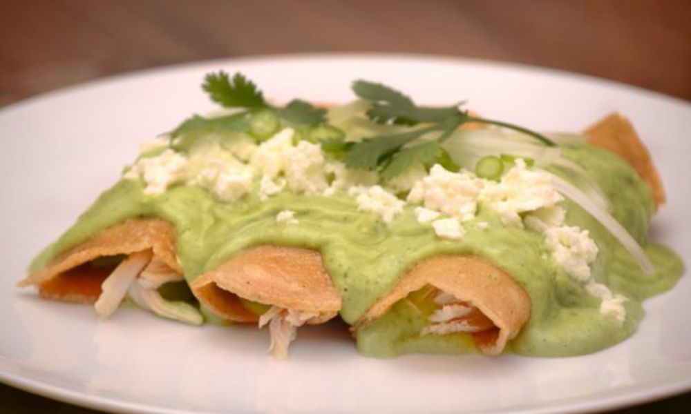 Receta de enchiladas de pollo con guacamole