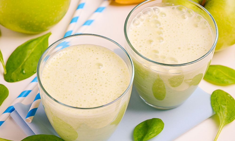 Receta de licuado de manzana, plátano y kiwi