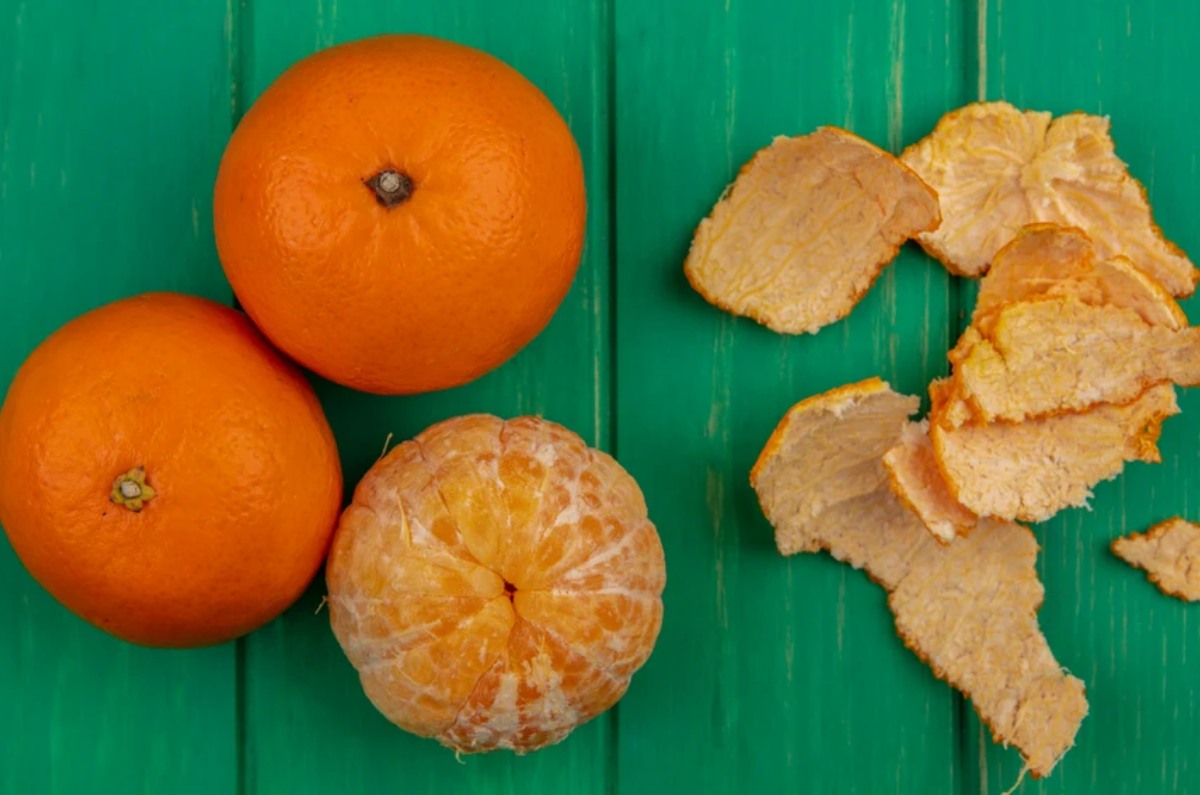  vinagre y cáscaras de mandarina 