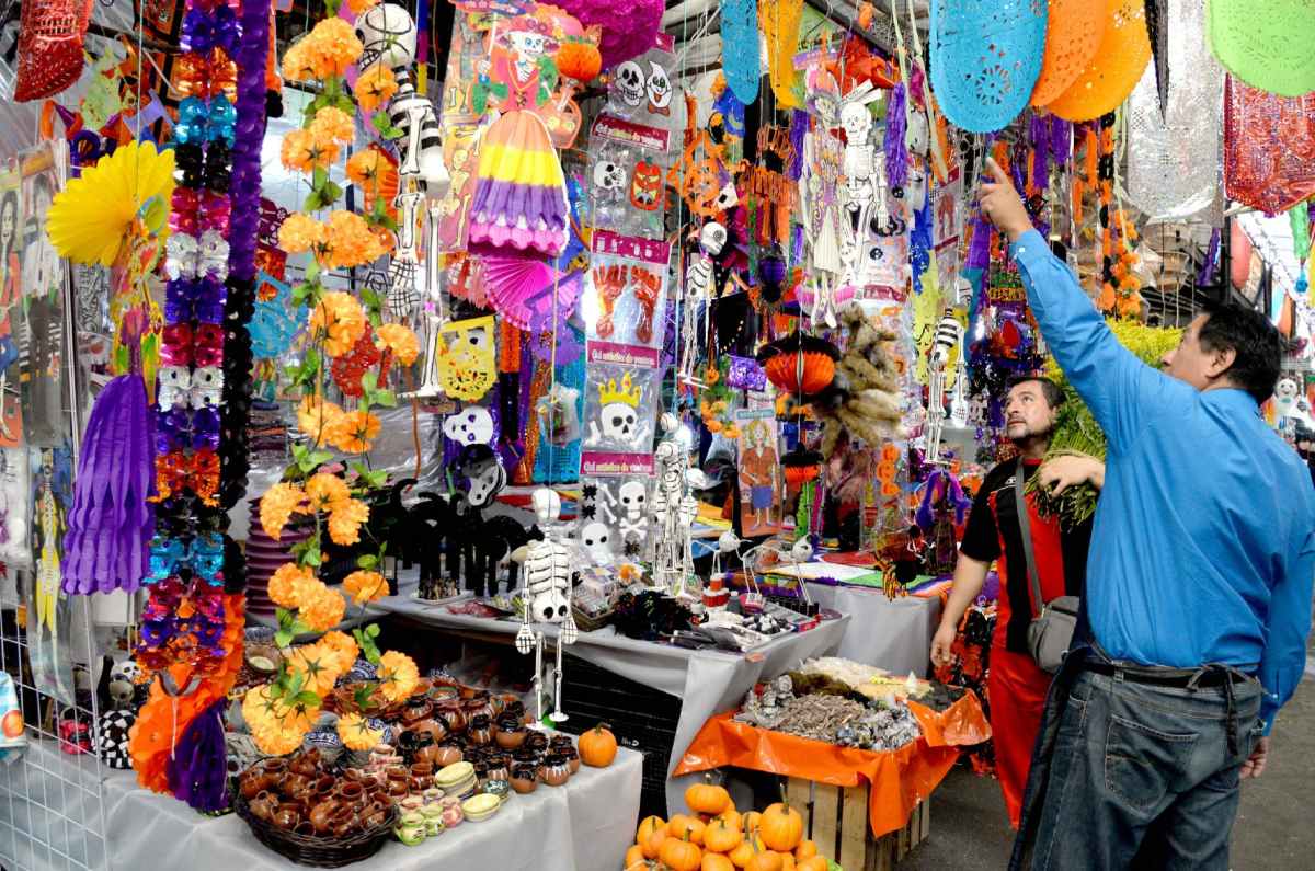 dónde comprar adornos para día de muertos en CDMX mercado de jamaica
