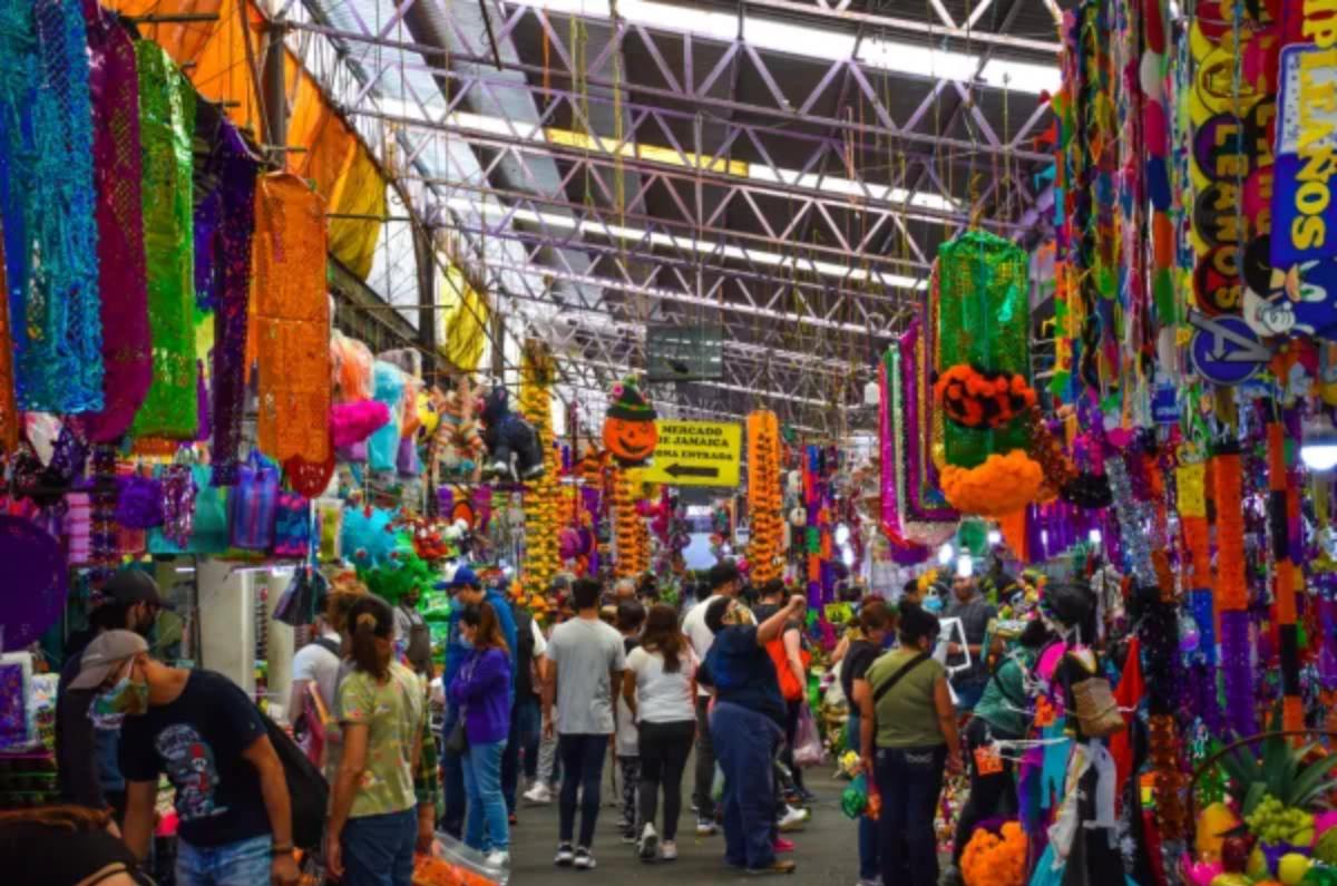 Mercado de Jamaica para Día de Muertos.