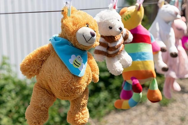 Mantén los peluches limpios y libres de gérmenes con estos pasos