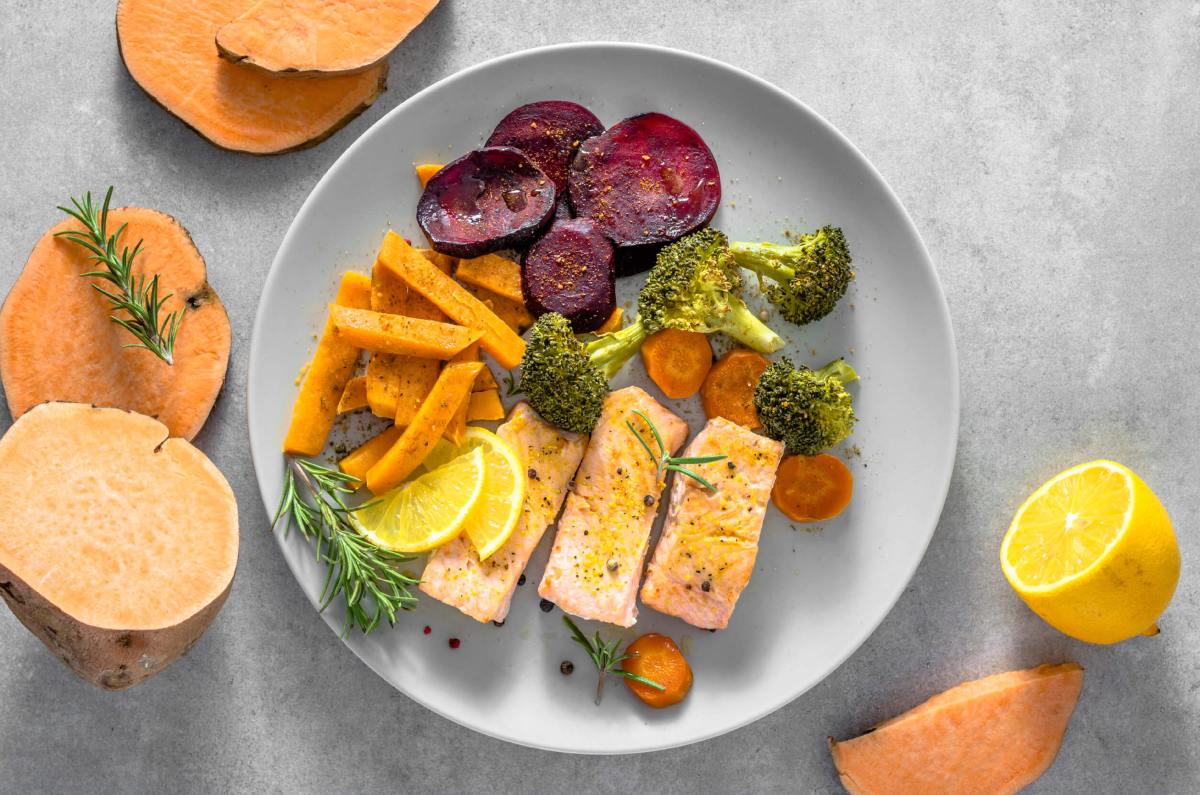Platillo con proteína.