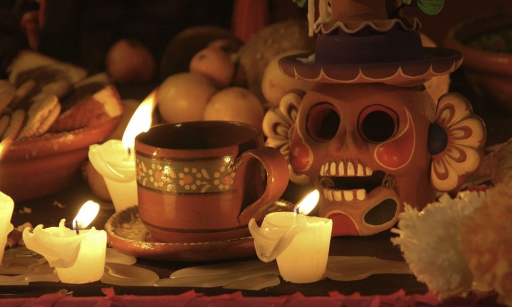 Qué significa el chocolate en la ofrenda de Día de Muertos